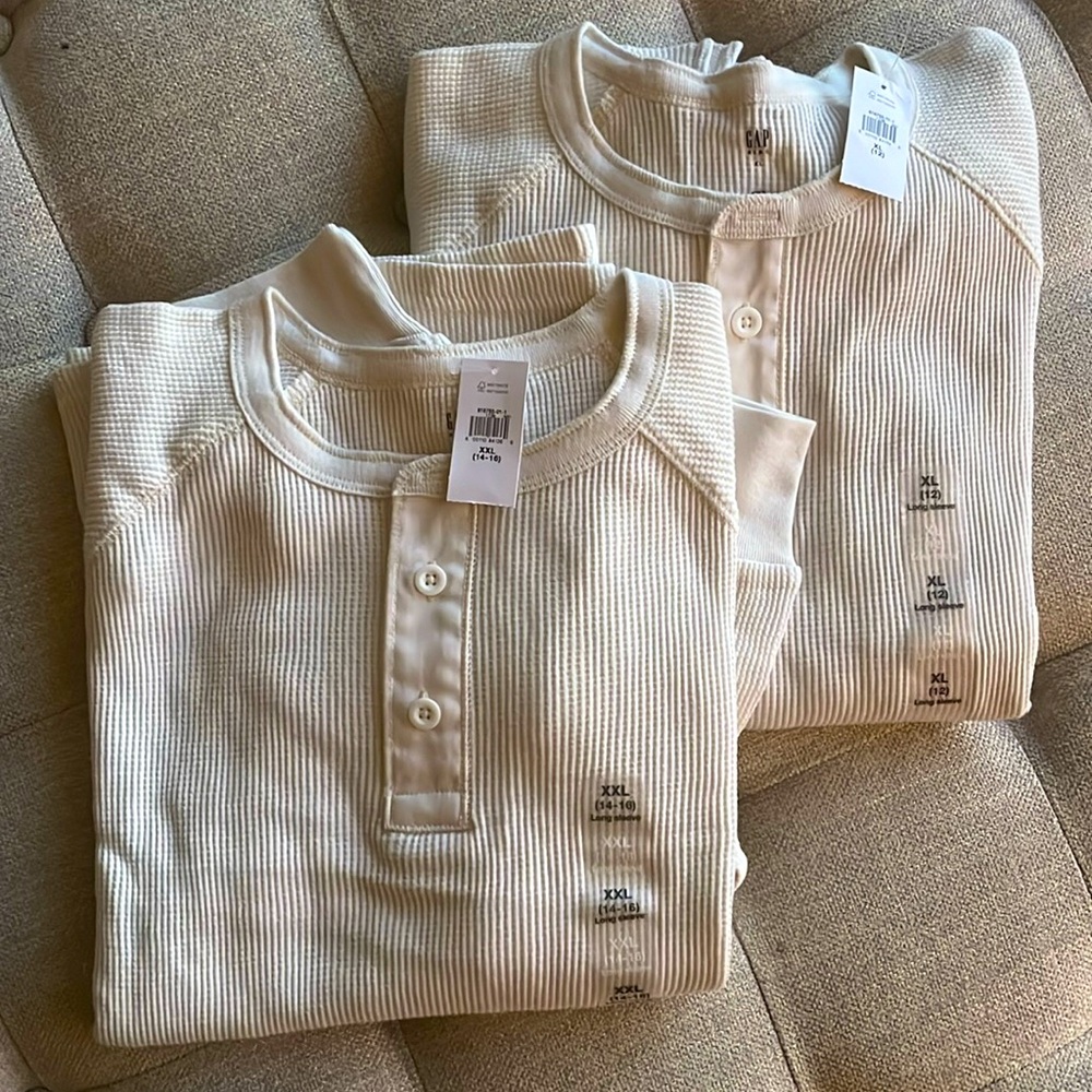 Boys GAP Waffle long sleeve shirts